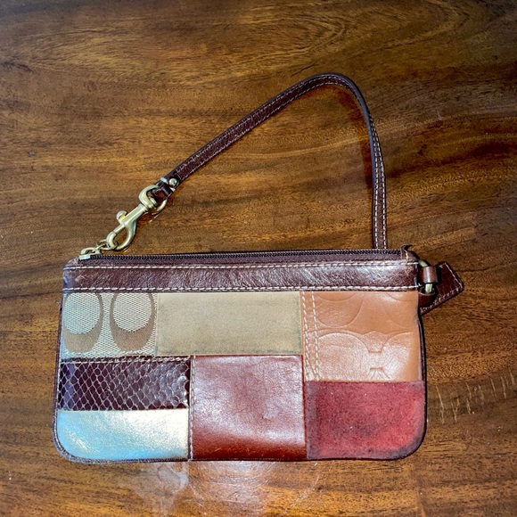 coach patchwork wallet - Picture 1 of 3